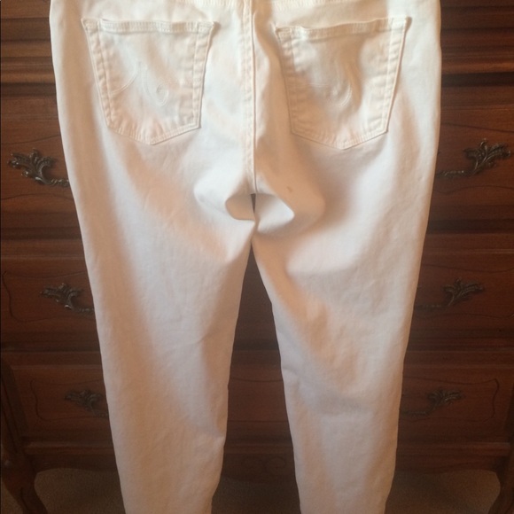 White Capri - Picture 4 of 9